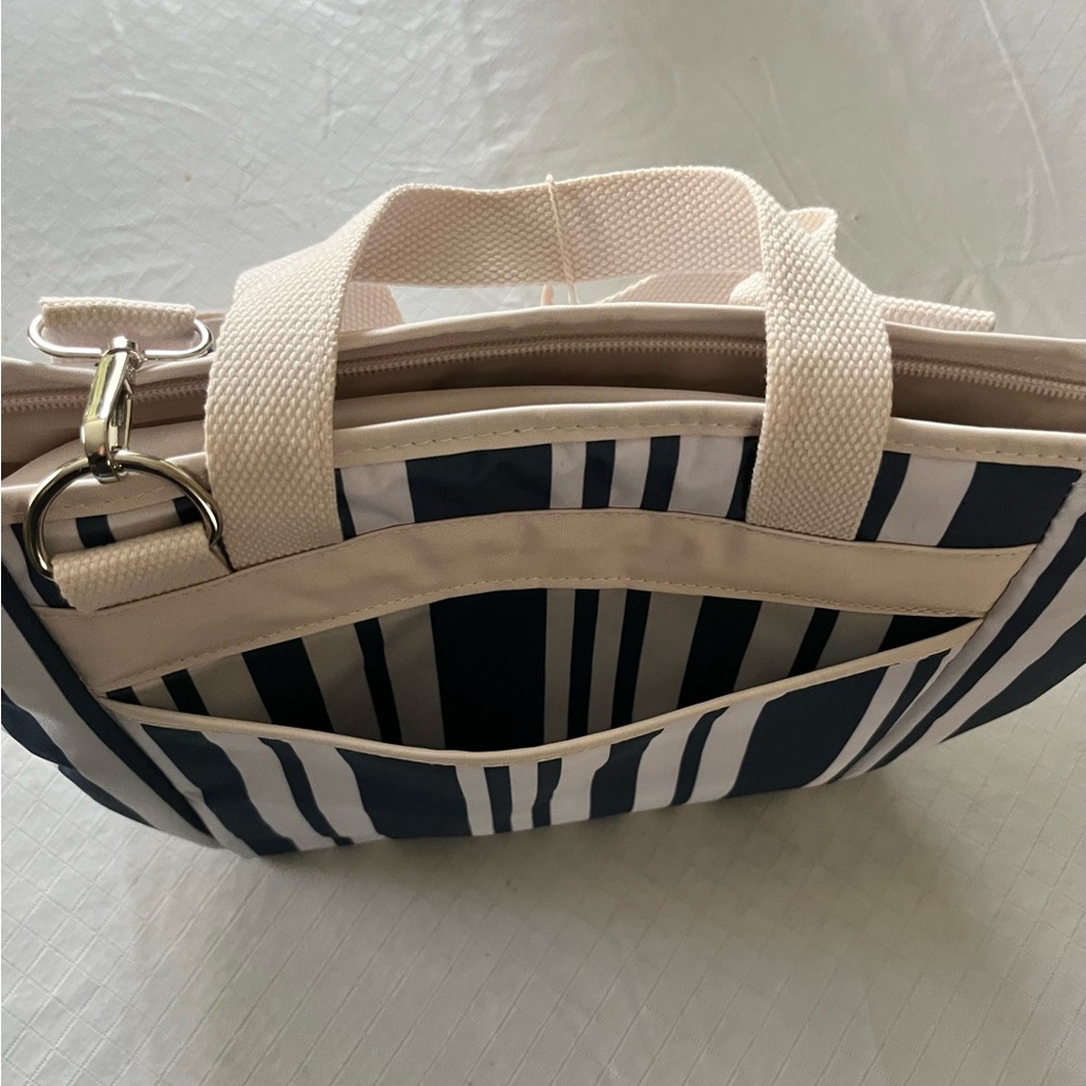 NWT Mia & Tess Insulated Tote Bag - Picture 4 of 6